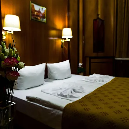 Hotel Aster An Der Messe 3*