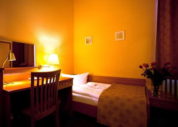 فندق أستر ان دير ميسي