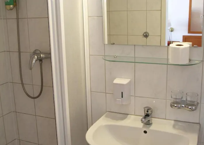 Aster An Der Messe 3*