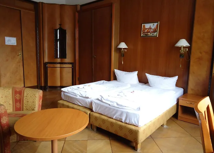 أستر ان دير ميسي 3* برلين